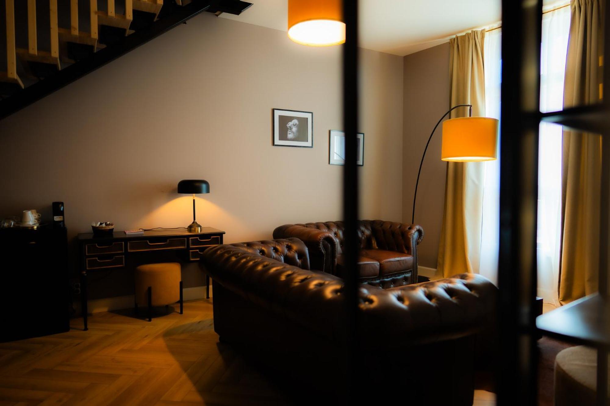 Grand Place 3* Mons